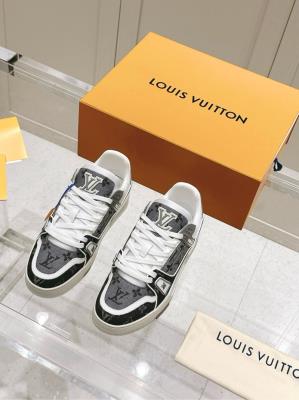 wholesale quality louis vuitton couples shoes model no. 33